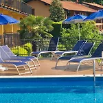 Residenza Ai Ronchi 1 2 6 Hotel apartamentowy