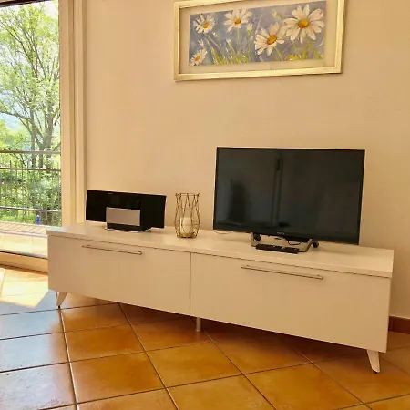 Residenza Ai Ronchi 1 2 6 4*