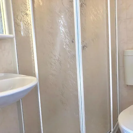 Residenza Ai Ronchi 1 2 6 Apartmanhotel Maccagno