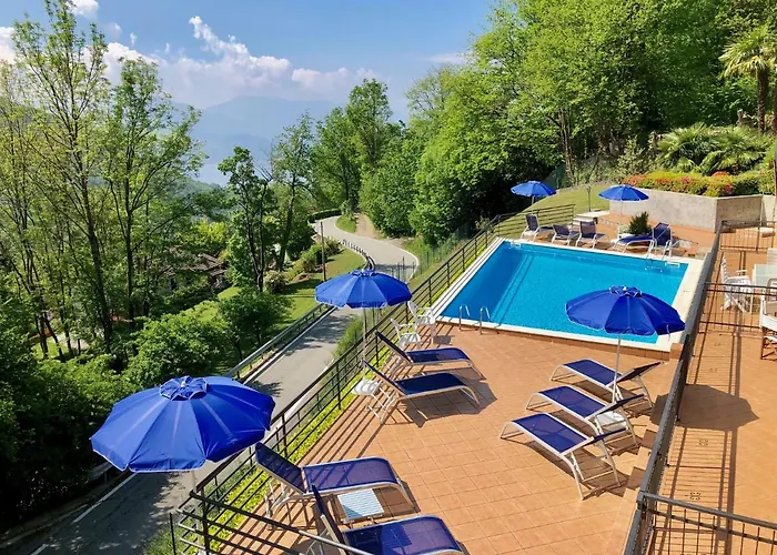 Residenza Ai Ronchi 1 2 6 4* Maccagno