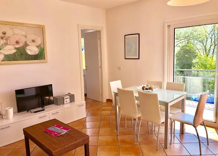 Residenza Ai Ronchi 1 2 6 아파트호텔 Maccagno