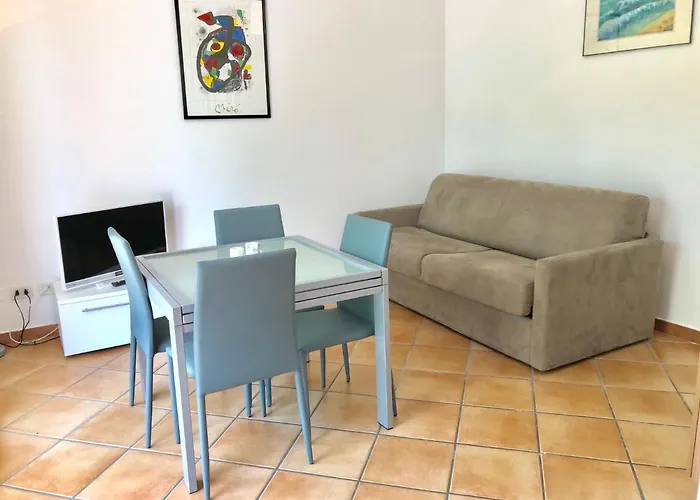 Residenza Ai Ronchi 1 2 6 Apartahotel Maccagno